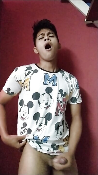 Hot teen boy in he bathed