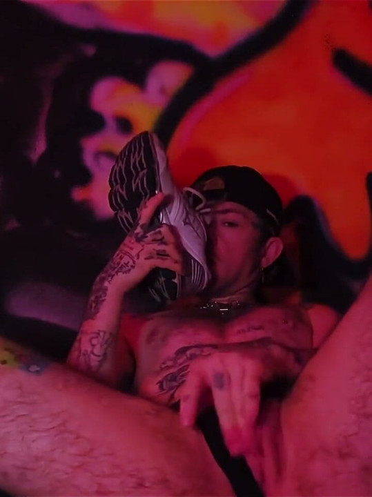 Come Sniff Baby