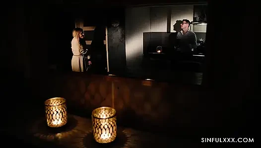 Endlich zu hause! Jetzt schieben sie es hinein, schön &langsam! Georgia Koneva & Denis Marti von SinfulXXX