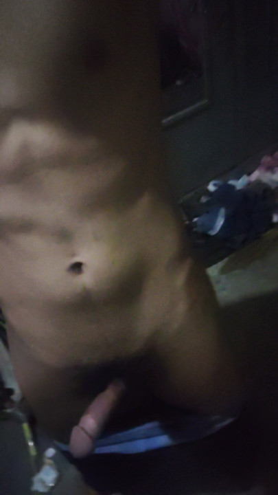 Eni body hear me am I single
