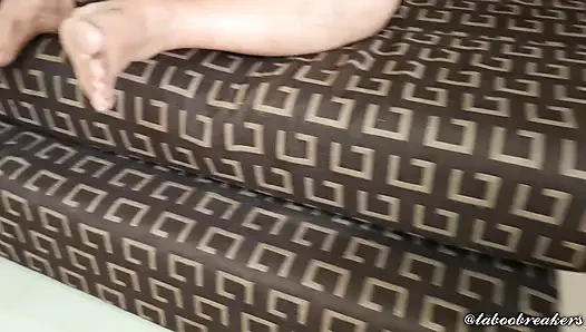 Purple Sari Liebt Das Gujrati-bhabhi-gefühl