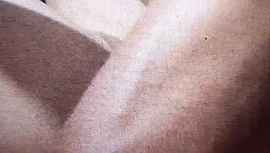 Трах в закрытом видео и поедание ее мокрой толстой киски
