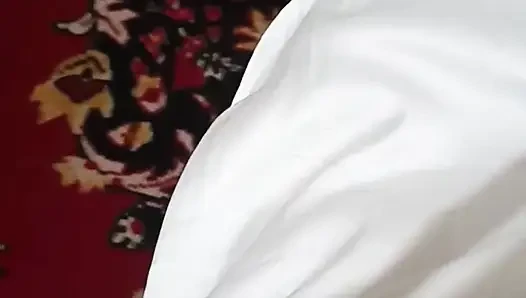 Красивая мачеха дези соблазнила пасынка жестко трахаться во время массажа