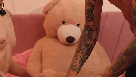 DPP lezbiyen arkadaşımla çok zengin.