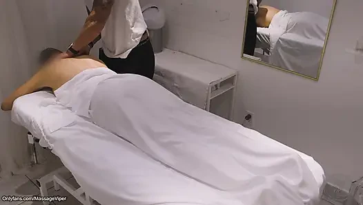 Istri yang doyan selingkuh ngentot terapis pijat