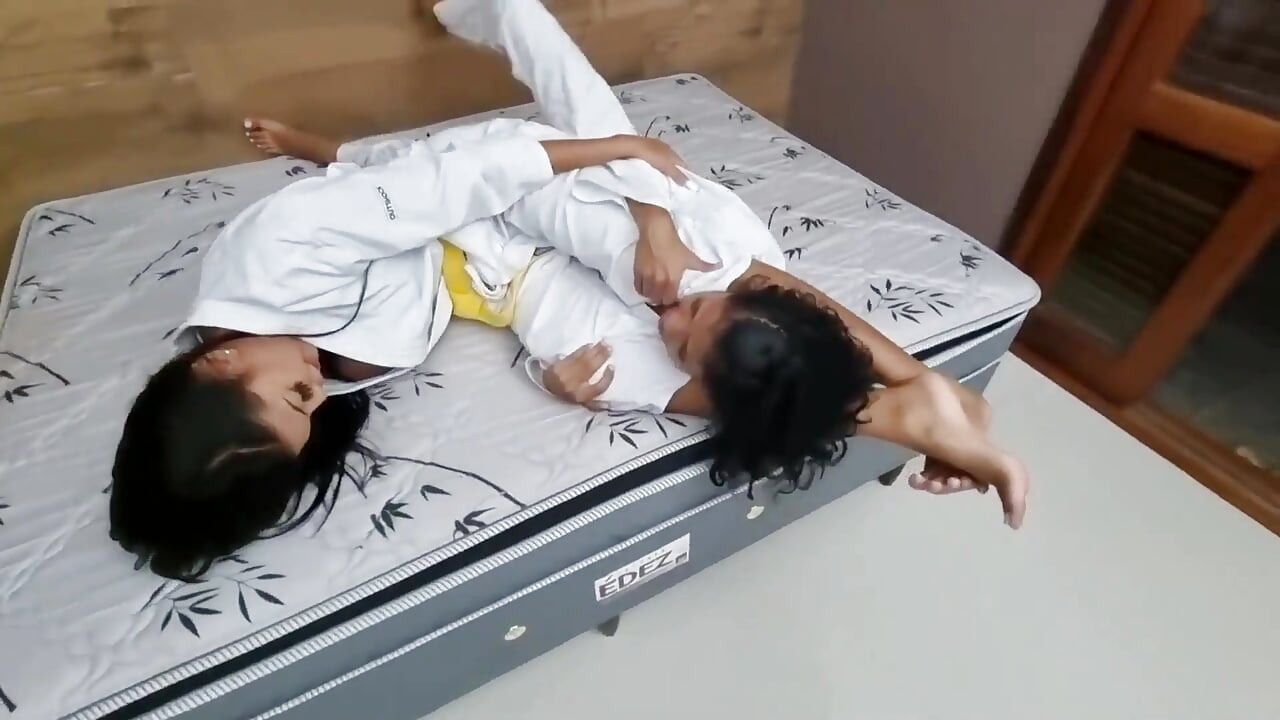 Boj Judoka - Izabella Paes a Nataly