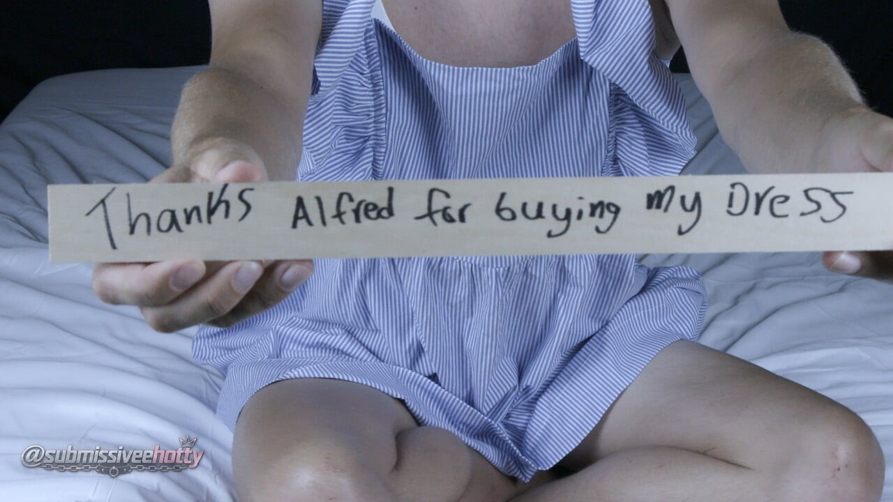 Abonnenten förvandlade mig till en femboy blå klänning &underkläder transformation
