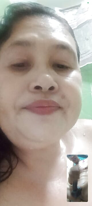 Video de sexo madura pinay para su marido. ¡Ambos cachondos..!