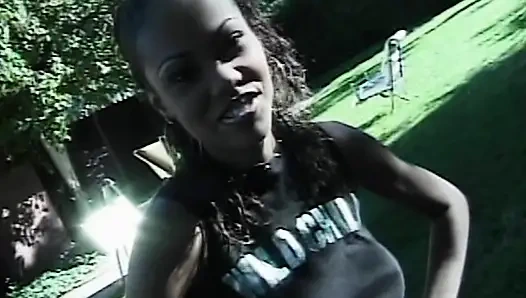 Interracial Anal Urlaub im Freien