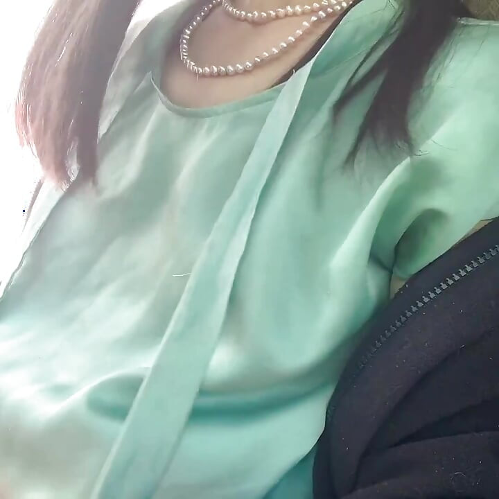 Toca El Coño Peludo En El Camión