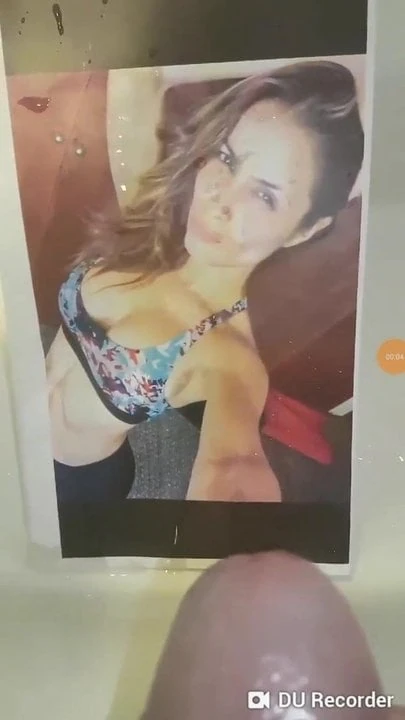 Cynthia kencing