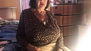 Elaine Everett (BBW Granny)