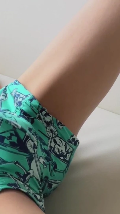 Must-see moment from "Japanese Man Lying on a Sofa Masturbating with a Massage Gun"