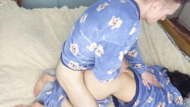 Quick Hard Doggystyle Creampie