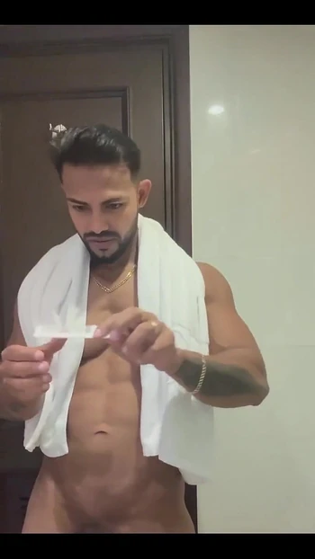 Hotness in Hotel