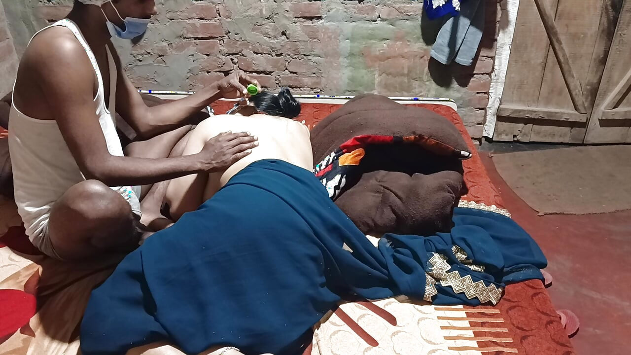 Господиня трахнула свою прислугу в її будинку