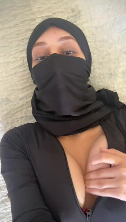 My Muslim boobs bounce for you