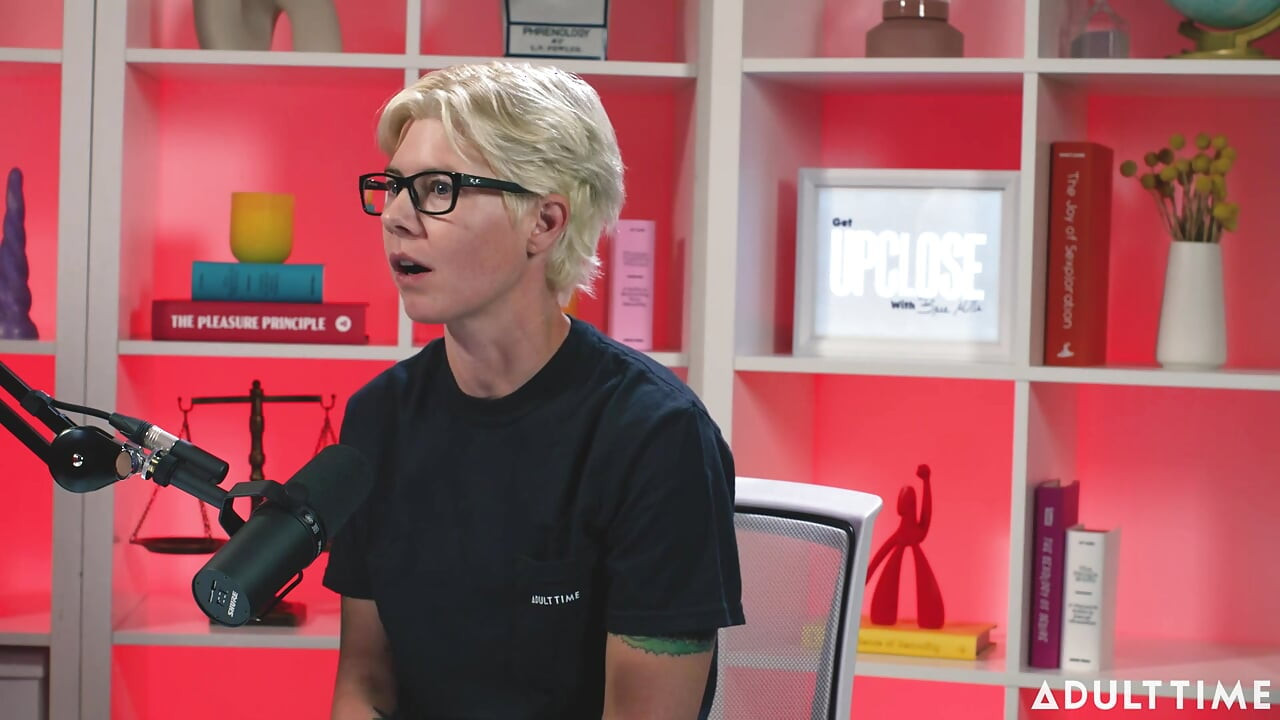 Octavia Red: Growing up Christian & Loving Gay Porn - the Adult Time Podcast
