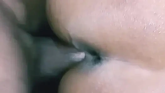 Die betrügende ehefrau des nachbarn, horney muschi wird hart gefickt