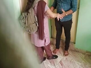 Секс индийской подруги-студентки