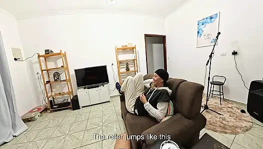 Lesbian, ketika ragu, mengisap dan memberi memeknya sampai dia orgasme.