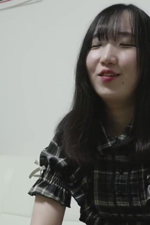 Captivating Hakata Beauty Reveals an Unexpected New Side in an Exclusive and Unforgettable Private Showcase