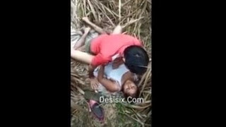 Desi Hindi Girlfriend Fucking her Boyfriend outdoors 1