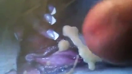 mal wieder auf Fotze von Curley74 gespritzt