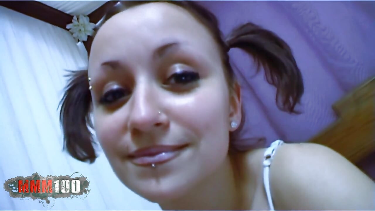 Krystal Wallas Krystal Wallas Dildoing Herself on the Bed