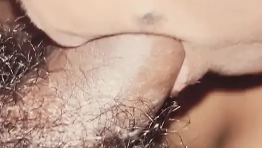 Istri sange bengali dengan toket besar lagi asik nyepong kontol sambil ngomong jorok