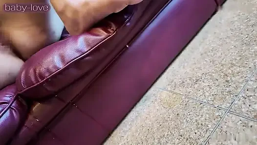 Pertemuan idola rahasia. Si cantik dengan besar ini dientot habis-habisan sampai muncrat banyak banget