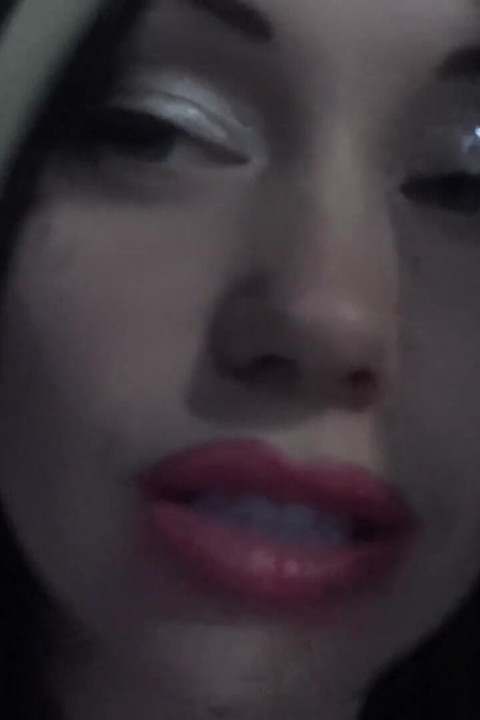 Mesmerized by my pink lips cumcountdown