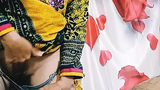 Gadis semok lagi asik memuaskan pacarnya