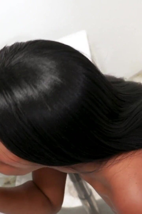 Ashley Aleigh ค้นพบรูสอดควย