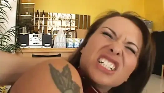 Kontol cowok ini masih belum puas sama cowok ini, dia ngentot 3 kontol