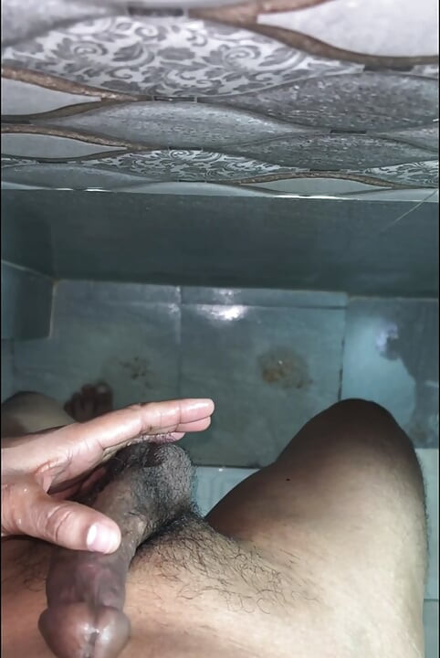 Badkamer spuugt op lul hardcore masterbatie