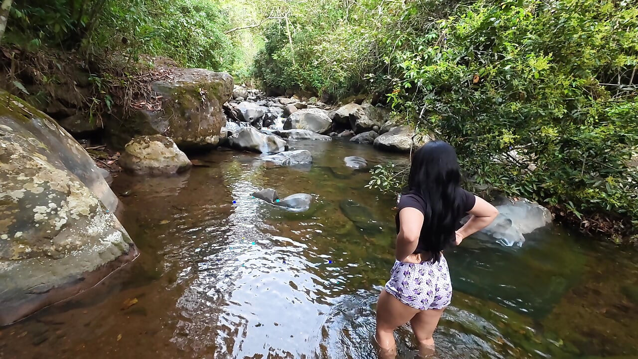 PART ONE fucking in the river.. SEX IN PUBLIC a madness lets her face be filled with cum