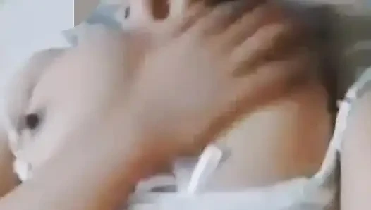 Bibiku lagi sange berat pengin dipuaskan kontol gede