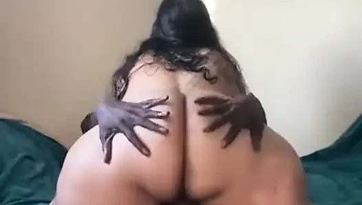 Face Siting BBW with Big Ass