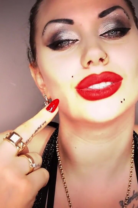 Wank to my middle finger stupid jerkaholic!