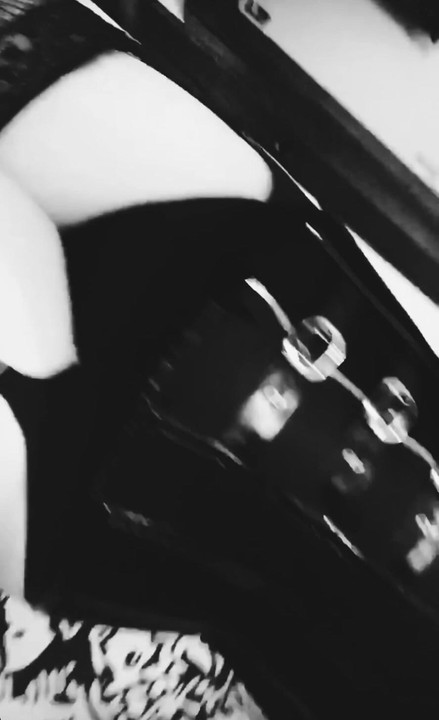 هل تحب Black Metal Femme Dommes؟ راسلني على موقعي للحصول على تجربة مخصصة.