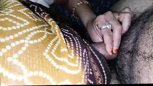 Adik tiri yang udah nikah dientot dari belakang sama abang tirinya di halaman belakang sepanjang malam