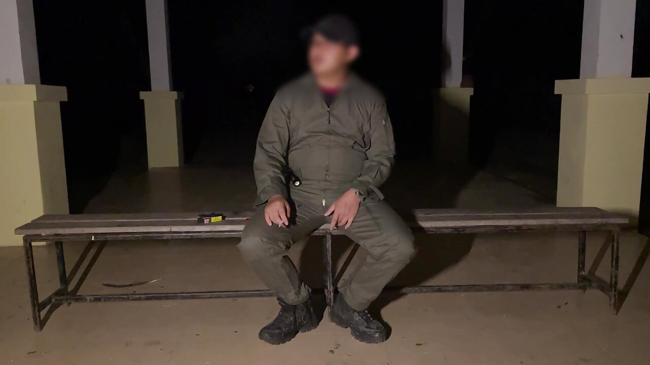 After work is done decide to jerk off in my mechanic jumpsuit and shoot a creamy load - wet with precum lube