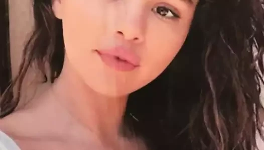 Selena Gomez 1.