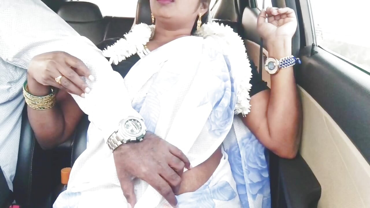 Indian Bhabi Car Sex. Beautiful Saree Housewife Try to Fucking with Stepson Car Drive.telugu Dirty Talks.