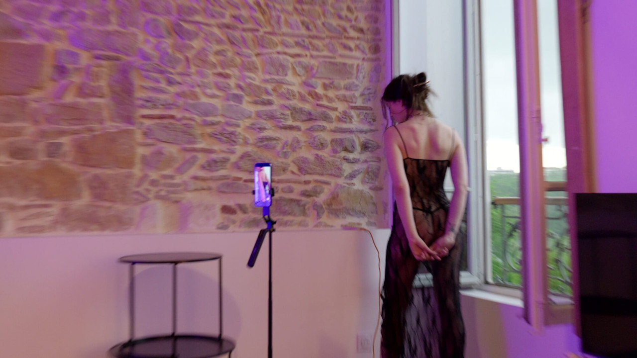 Backstages - Jane Royal and Jelena Volkov in photo shoot