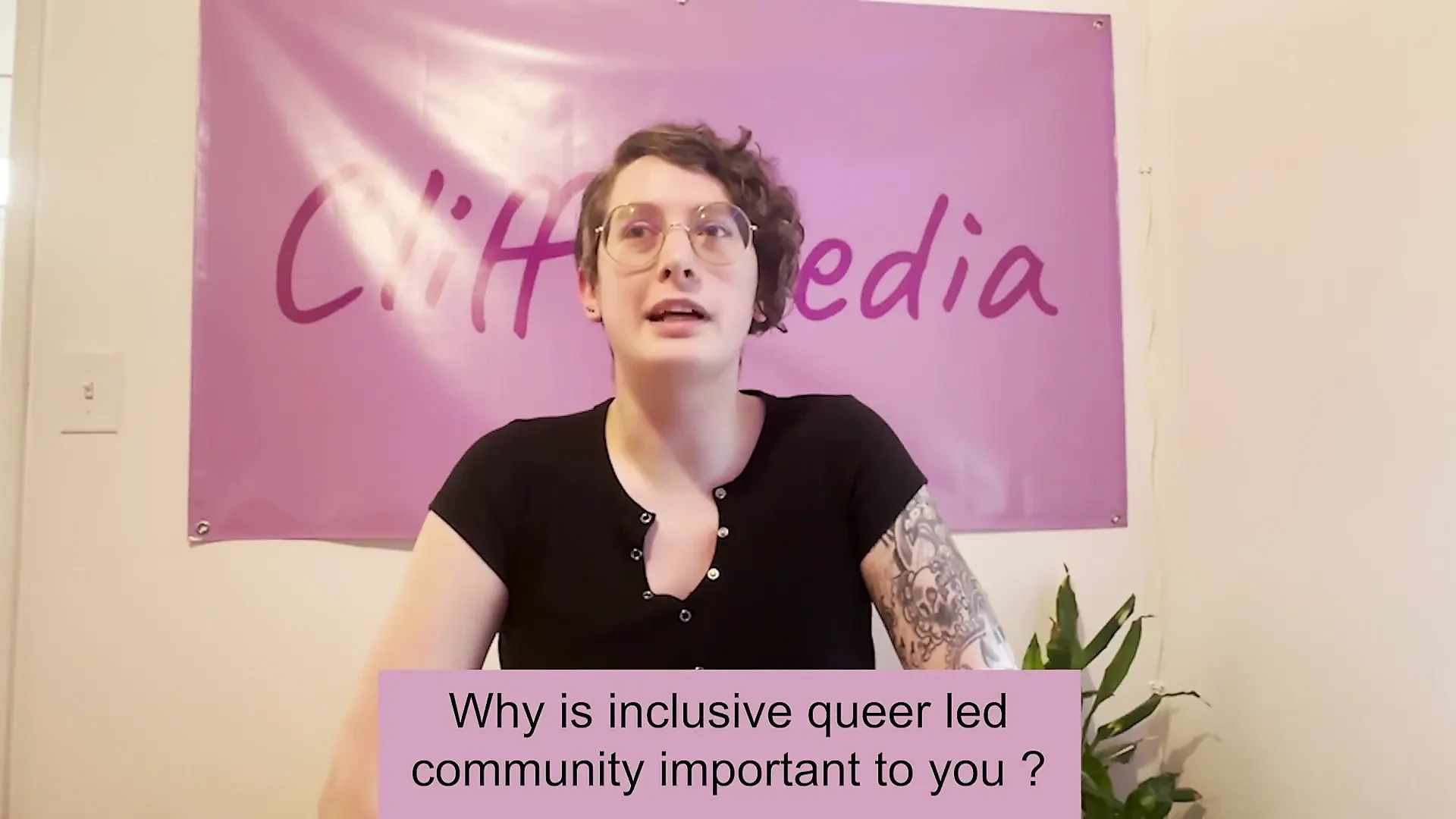 Cliff Media - donde el porno se encuentra con la organización de la comunidad