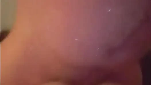 Membiarkan dia menggunakanku sebagai fleshlight-nya