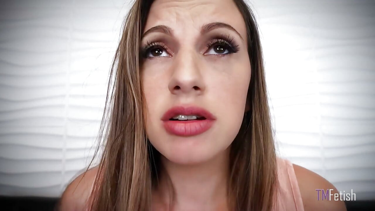 Sudden Belly Expansion Makes Young Ashlynn Taylor Goes Crazy