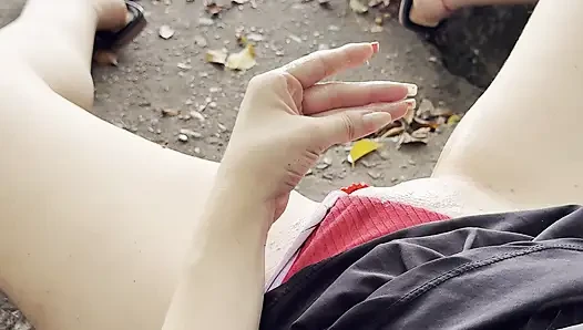 Kolombiyalı Kız Yolda Kamusal Yerde Mastürbasyon Yapıyor
